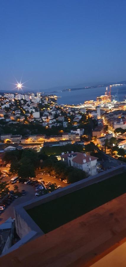 City Lights Penthouse Rijeka Exterior photo